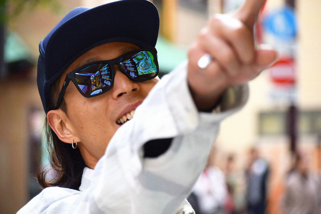 【3/7新発売】RECOIL ブラック x マリンブルー・ミラー偏光レンズ [vidg00528]